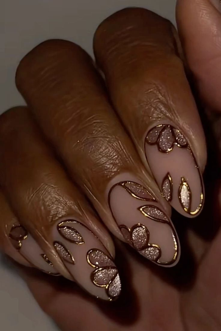 Gold Nail Inspo Almond, Spring Bridesmaid Nails, Simple 3d Nail Designs, Cute Biab Nails, Bridgerton Nails Inspired, Diwali Nails, French Tips Chrome, Biab Gel Nails, Nails Indian