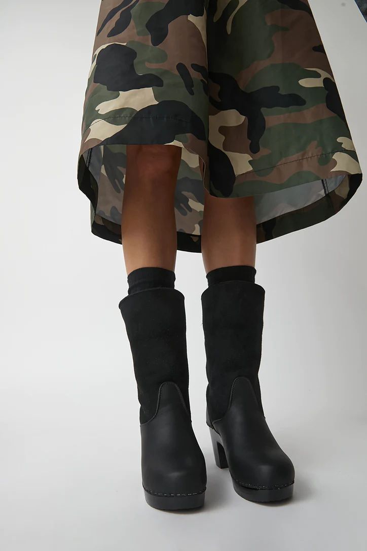 No.6 9" Pull On Shearling Clog Boot on High Heel in Black Suede on Bla Clog Boots, Shearling Boots, Summer Lookbook, Wardrobe Edit, Clog Sandals, Heel Caps, Comfortable Boots, Leather Clogs, 70s Inspired