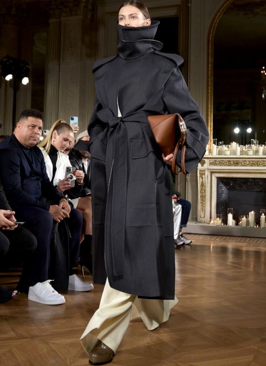 Fits Inspiration, Victoria Beckham Style, Trend Forecasting, Fall 2024, Victoria Beckham, Runway Fashion, Paris Fashion Week, Fashion News, Celebrity Style