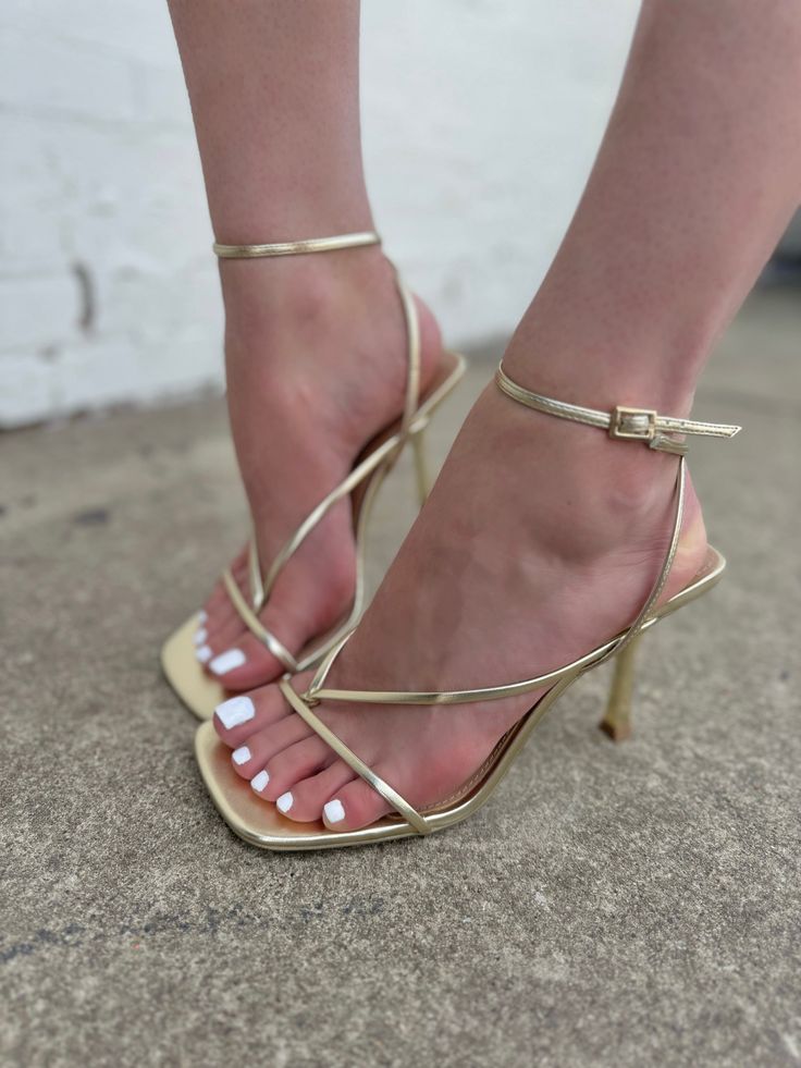 Steve Madden Annie Heel in Champagne - Infinity Raine Steve Madden Heels Outfit, Heels For Formal, Hoco 2024, Gold Strappy Heels, Outfits Jewelry, Heels Outfits, Steve Madden Heels, Leather Socks, Shoes Heels Wedges