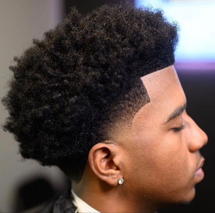 Mens Line Up Haircut Taper Fade, Tapered Fade Men Black, Low Fade Haircut Mens Black Afro, Low Taper Medium Hair, Low Taper With Tapered Hairline, Afro Fade Men Black, Taper Fade Haircut Afro, Hair Cuts Black Man, Taper Homme Noir