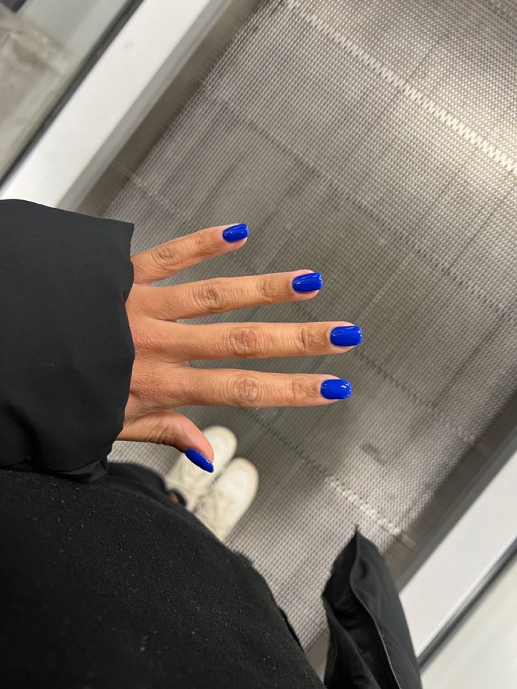 Neon Blue Nails, Bright Blue Nails, Colourful Nail, College Nails, Cobalt Blue Nails, Holiday Nail Colors, Shellac Nail Colors, Blue Chrome Nails, Blue Nail Color