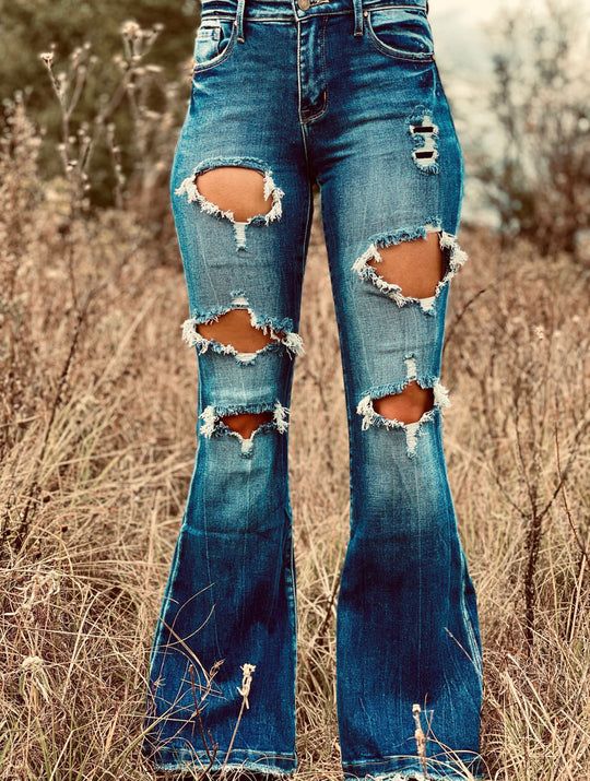 Casual Country Outfits, Southern Outfits, Flair Jeans, Country Style Outfits, Western Wear Outfits, Cute Country Outfits, Western Style Outfits, Western Outfits Women, Cute Jeans