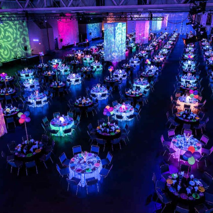 an overhead view of a banquet hall with many tables and chairs