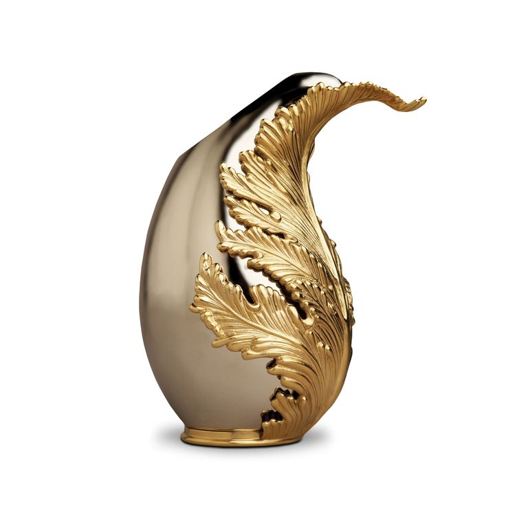 Lamina Vase by L'OBJET - Creates with Metalwork and Contemporary Stainless Steel & Finished with 24K Gold Artwork, Colored Vases, Gold Vases, Handmade Vase, Gourd Art, Wow Art, Acanthus Leaf, Home Decor Vases, 24kt Gold