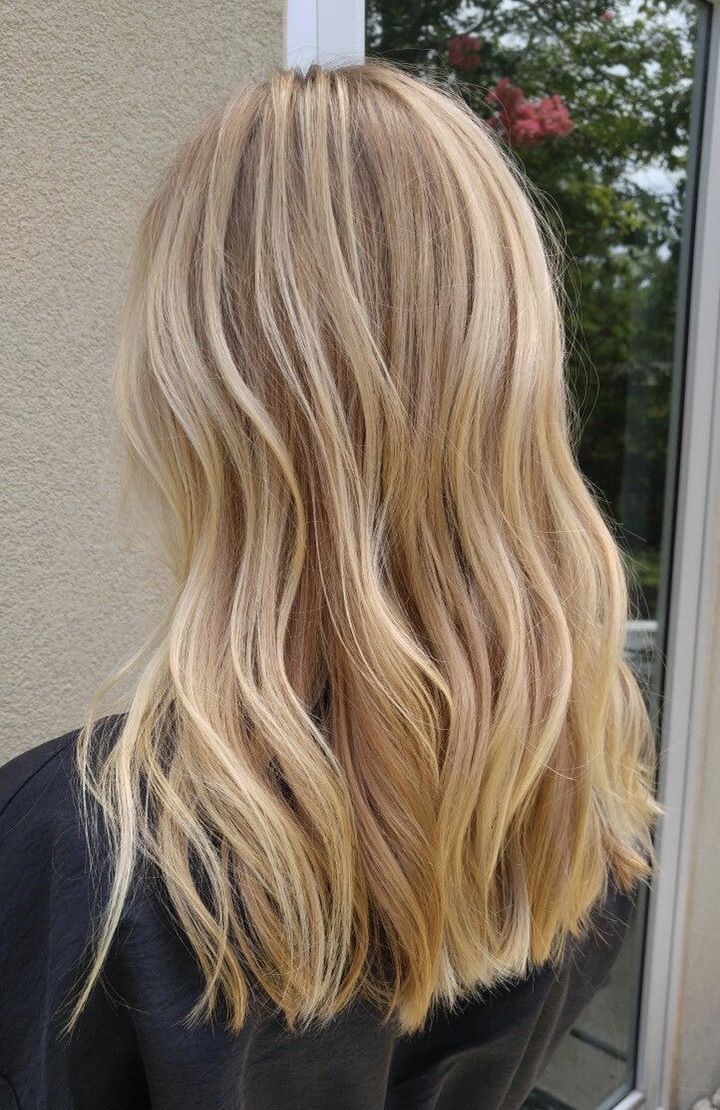 Butter Blonde, Warm Blonde Hair, Blonde Hair Goals, Honey Blonde Hair Color, Bright Blonde Hair, Dyed Hair Men, Summer Blonde Hair, Blonde Hair Transformations, Blond Balayage