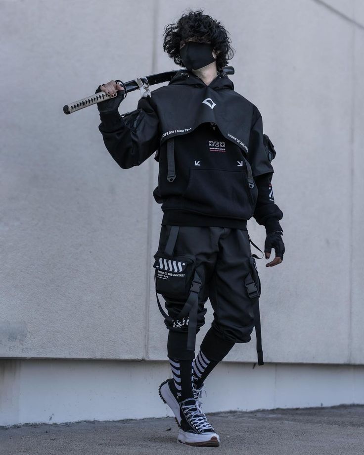 Futuristic Outfit Men, Cyberpunk Outfit Male, Cyberpunk Aesthetic Outfit, Punk Outfits Men, Cyberpunk Streetwear, Casual Techwear, Techwear Men, Cyberpunk Street, Samurai Clothing