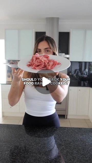 Isabella Raso | Transformation Coach on Instagram: "should you track your food raw or cooked? 🤔🥩

#protein #tracking #food #fatloss #weighingfood #trackingcalories" Transformation Coach, Raw Food, Fat Loss, Track, Health, On Instagram, Instagram