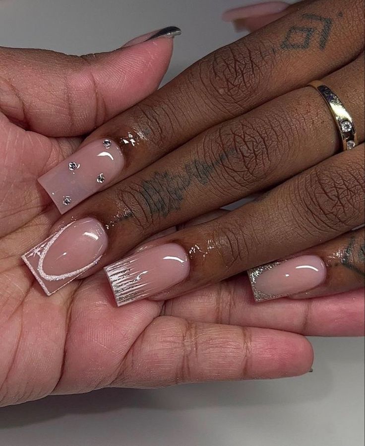 Vacation Nails Black Women, Graduation Nails Acrylic, Graduation Nails Ideas, Graduation Nail Art, Nails Acrylic Coffin, 6th Form, Nails Summer Nails, Look Sophisticated, Graduation Nails