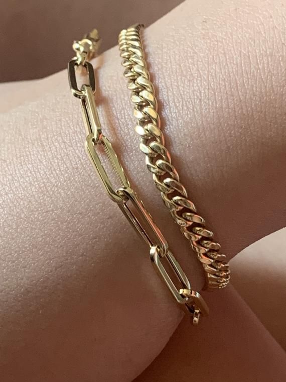 This style is a new design in the market. Pure Italian gold, light weight chain beautiful piece for stacking and layering. Everyday fashion for anyone, also a gold is a great investment.Metal.........14k yellow gold lobster clasp closure Puro 14k / not plated Bracelet Light weight New design Italian gold Available size 7, 7.5, 8, 14k Yellow Gold Chain Link Bracelet, 14k Gold Chain Link Bracelet In Gold-tone, Rose Gold Plated Bracelet With Adjustable Chain, Fine Jewelry Rose Gold Chain Bracelet For Everyday, Classic Gold Bangle Tarnish Resistant, Rose Gold Plated Gold Bracelet, Tarnish Resistant, Dainty 14k Gold Jubilee Chain Bracelet, Rose Gold Plated Gold Bracelet Tarnish Resistant, Everyday Yellow Gold Bangle Charm Bracelet