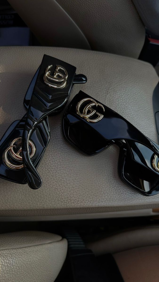 Gucci Products Aesthetic, Gucci Sunglasses Aesthetic, Expensive Brands Aesthetic, Designer Sunglasses Aesthetic, Gucci Aesthetic Outfit, Big Sunglasses Women, Aesthetic Capsule Wardrobe, Luxury Sunglasses Women, Aesthetic Old Money Outfits