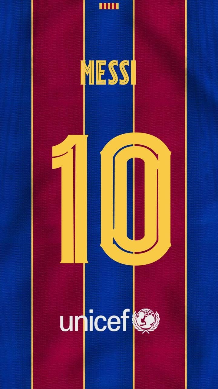 a soccer jersey with the name messi on it and number 10 written in gold