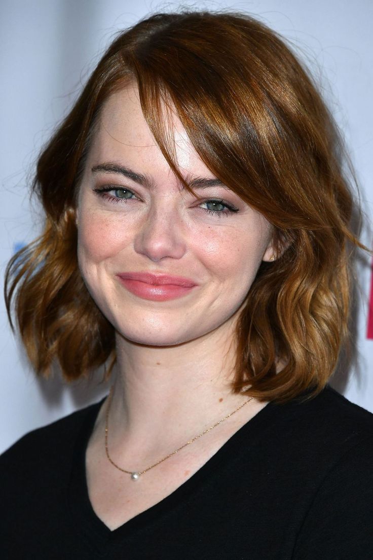 How to Grow Out Your Hair - Celebs Growing Out Short Hair Hairstyles For Hair, Emma Stone Hair, Growing Out Hair, Beyonce Hair, Haute Couture Looks, Luxy Hair, Oval Face Hairstyles, Growing Out Short Hair Styles, Short Layered Haircuts