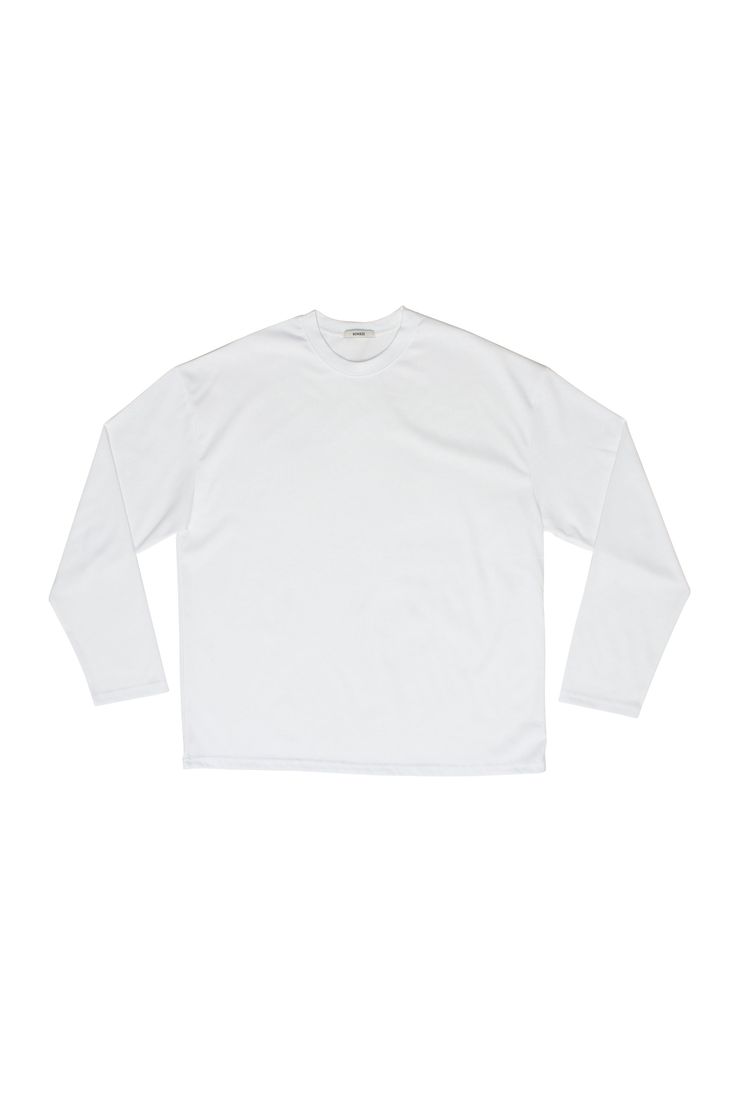 - 100% Cotton Oversized White Cotton Tops, White Everyday Crew Neck Long Sleeve Top, Oversized Long Sleeve Classic T-shirt, Classic Oversized Long Sleeve T-shirt, Classic Long Sleeve Oversized T-shirt, Basic White Sweatshirt For Everyday, White Relaxed Fit Sweatshirt For Everyday, White Basic Sweatshirt For Everyday, Oversized White Classic Sweatshirt