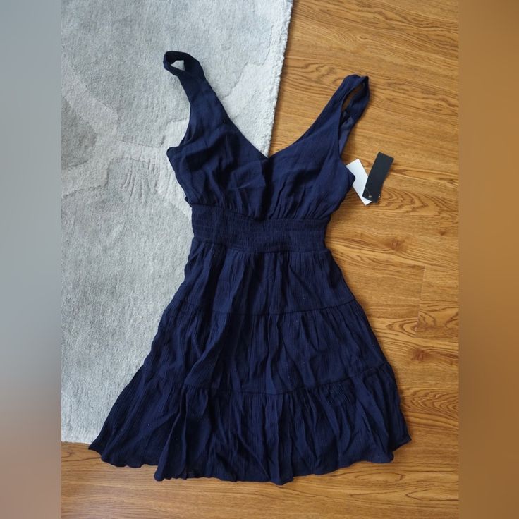 Great Condition, Tags Still On Navy V-neck Vacation Dress, Navy Mini Dress For Summer, Navy Knee-length Mini Dress For Summer, Navy V-neck Dress For Brunch, Navy Summer Dress For Day Out, Navy Sleeveless Dress For Vacation, Navy V-neck Midi Dress For Summer, Navy Mini Dress For Beach, Navy Sundress For Summer