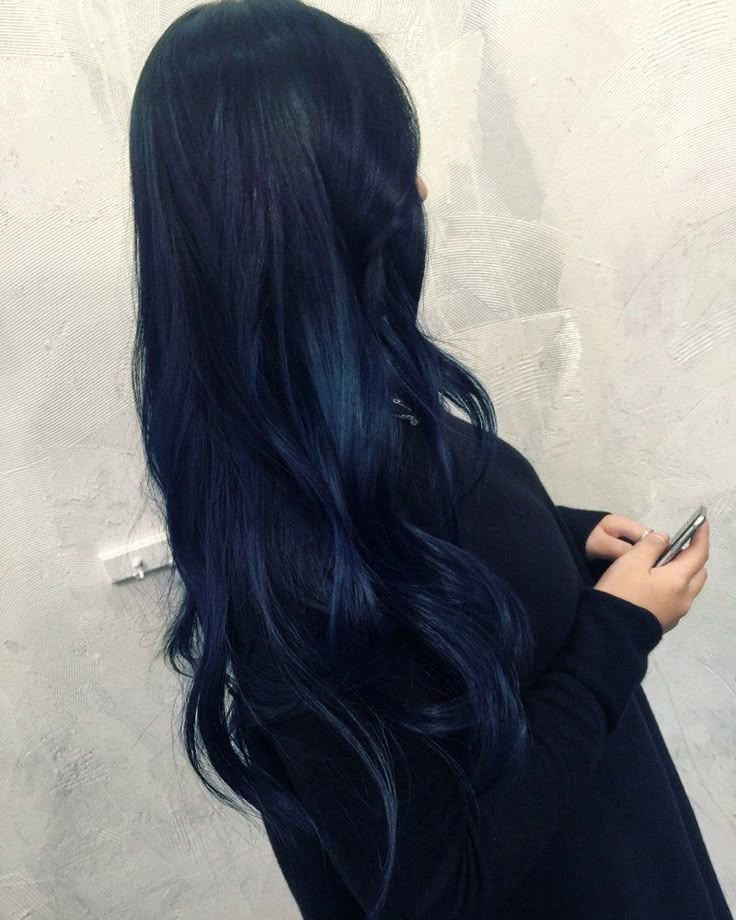 Midnight Blue Hair, Hair Color Swatches, Blue Black Hair Color, Blue Hair Highlights, Dark Blue Hair, Hair Color Streaks, Hair Streaks, Dyed Hair Inspiration, Hair Stylies