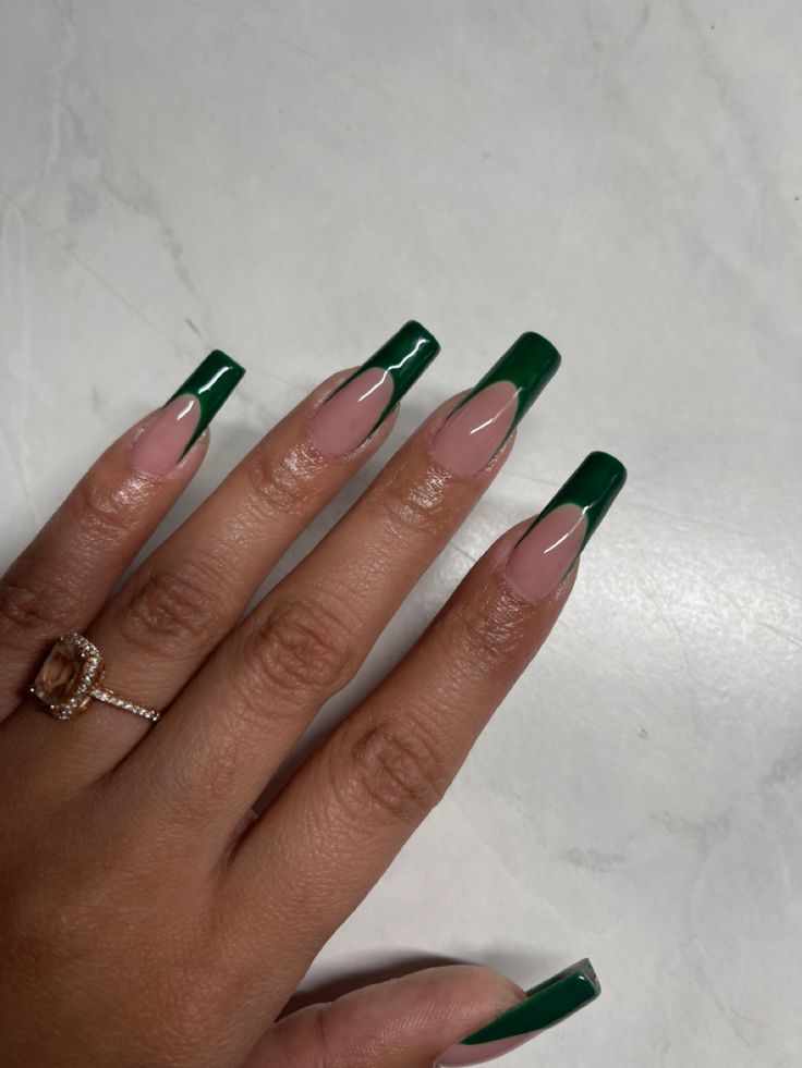 Emerald Green Nail Ideas Long, Dark Green Nails Long Coffin, Green French Tip Nails Square Long, Nails Acrylic Hunter Green, French Emerald Green Nails, Emerald Green Nail Ideas Coffin, Dark Green French Tips Coffin, Emerald Green French Tips Nails, Emerald Green Medium Nails