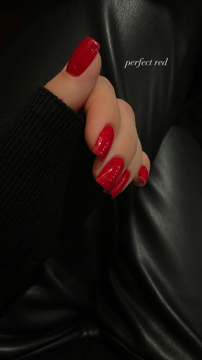 Short Red Nails, Permanente Make-up, Red Acrylic Nails, Smink Inspiration, Casual Nails, Work Nails, Fire Nails, Classy Nails, Pretty Acrylic Nails