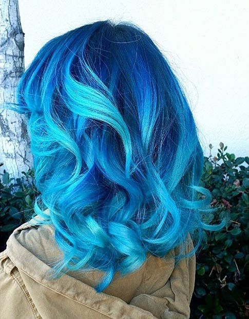 Blue Highlights with Ombre Effect Blue Balayage, Balayage Short, Blue Ombre Hair, Hair Color Crazy, Color Highlights, Bright Hair Colors, Hair Color Pastel, Bright Hair, Hair Color Blue