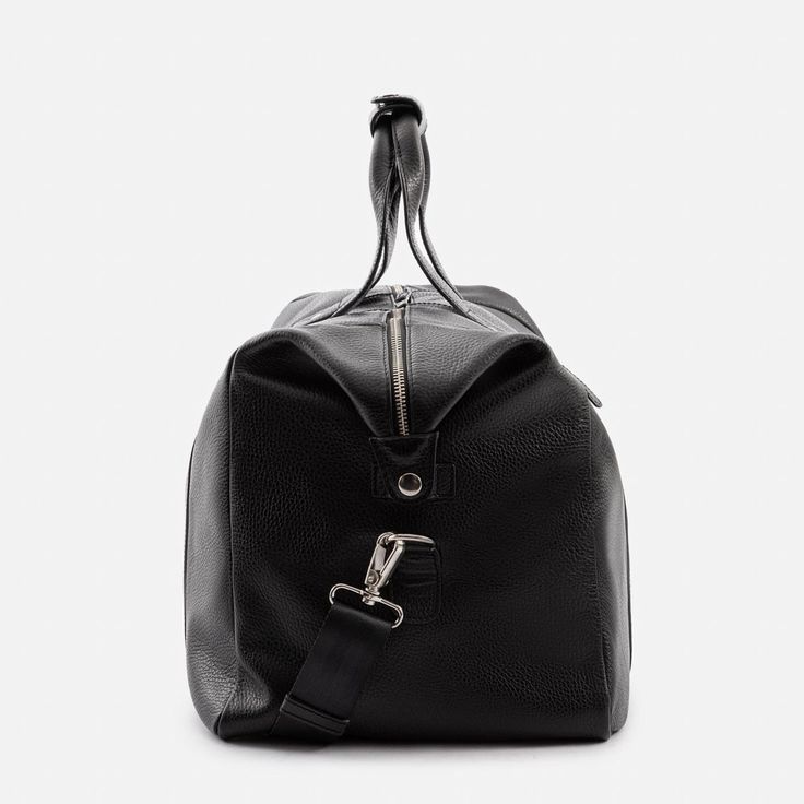 a black duffel bag with handles on the handle and zippers at the bottom