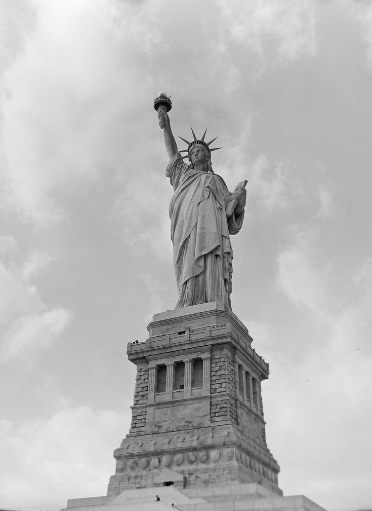 black and white photograph of the statue of liberty