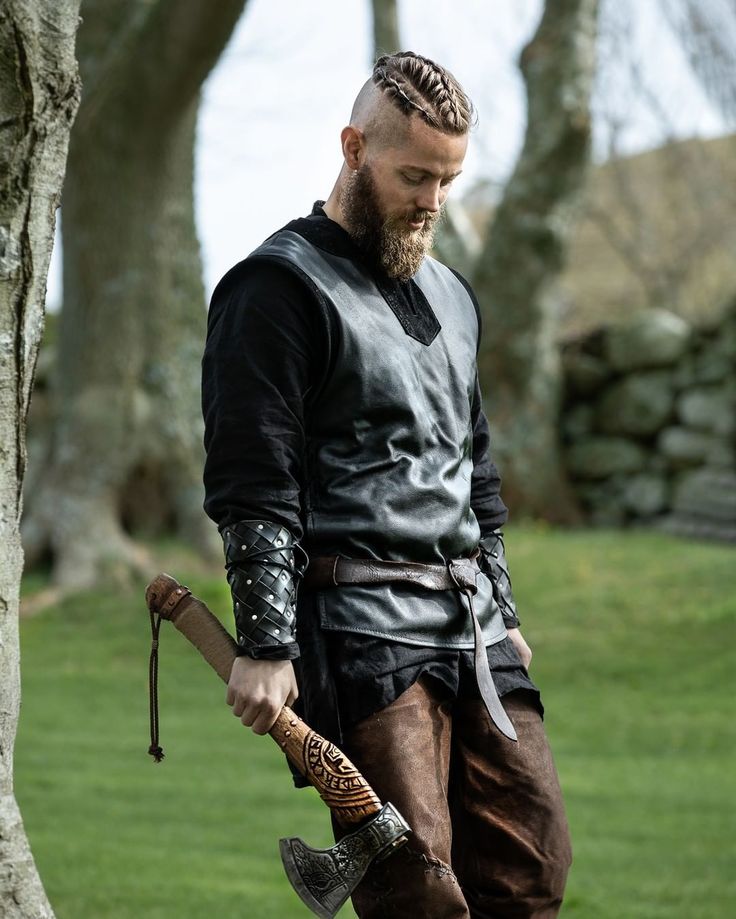 Viking Warrior Costume Men, Viking Men Outfit, Men’s Viking Cosplay, Viking Wedding Outfit Male, Viking Male Costume, Viking Photoshoot Men, Easy Viking Costume Men, Mens Renfaire Outfit, Men’s Viking Costume