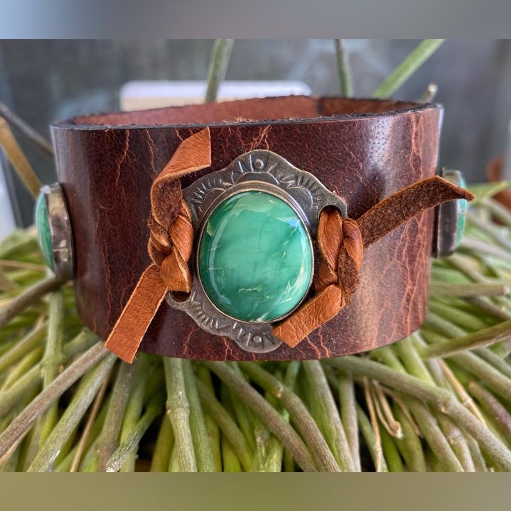 Beautiful Broken Arrow Variscite Brown Leather Cuff. Southwestern Style. Hasn’t Been Worn So Leather Is Stiff And Will Only Soften And Get Better With Age Once Worn. 3 Gorgeous Green Stones. Maker Is Deb Scialla Of Lost Pond Studios. She Has Been Written Up In Cowgirl Magazine In The Past. 2 Snap Closure And Will Fit A 6.5 Or 7” Wrist. Width Is 1.5”. All Handmade. Came Directly From Maker With No Tags. Excellent Brand New Condition. Cowgirl Magazine, Studio Green, Broken Arrow, Green Stones, Southwestern Style, Metal Work, Leather Cuffs, Green Stone, Get Better