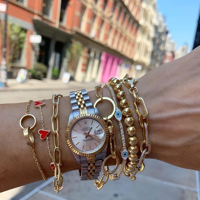 Wrist Jewelry, Paris Mode, Nail Jewelry, Dope Jewelry, Jewelry Fashion Trends, Classy Jewelry, Jewelry Essentials, Funky Jewelry, Stacked Jewelry