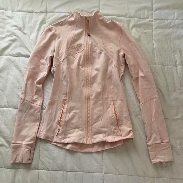 Lulu Zip Up, Lulu Pink Define Jacket, Lulemon Jacket Outfit, Light Pink Lululemon Jacket, Trendy Things To Buy, Coquette Lululemon, Lululemon Pink Define Jacket, Define Jacket Outfit, Pink Lululemon Jacket