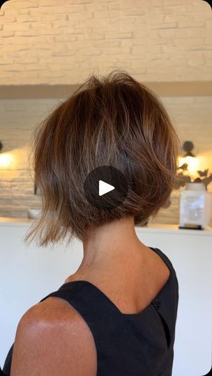 Short Bob Haircuts Thick Hair, Soft Graduated Bob, How To Style Chin Length Bob, Volume Haircuts For Fine Hair, 90s Layered Bob Short, Stacked Bobs For Fine Hair, Carved Bob Haircut, Floating Bob Haircut, Easy Short Bob Hairstyles