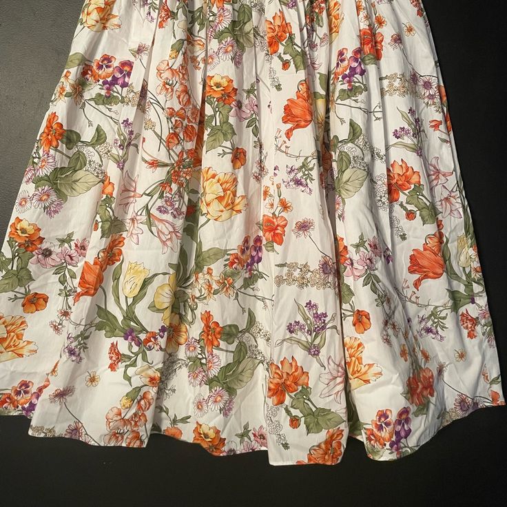 J Crew Collection Strapless Pull On Dress With Elastic Around The Top. Lovely Flowered Print Dress. Size Says A Small, But It Fits A Medium Without Being Tight. Knee-length Summer Floral Dress For Daywear, White Floral Print Knee-length Dress, White Floral Knee-length Dress For Vacation, White A-line Floral Dress For Spring, White Summer Floral Midi Dress, White Floral Dress For Casual Occasions, White A-line Floral Dress For Garden Party, White Flowy Dress For Garden Party, White Flowy Garden Party Dress