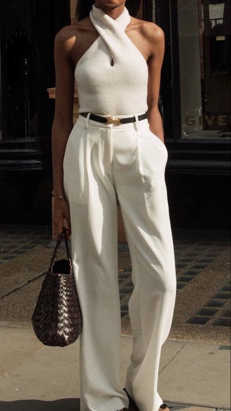 Sophisticated Fun Outfits, Cream Work Pants Outfit, Stylish Work Outfits 2024, Smart Trousers Outfit Women, Dinner Outfits Dress, Casual Work Party Outfit, Office Summer Outfits Women, Nyc Outfits, Mommy Outfits