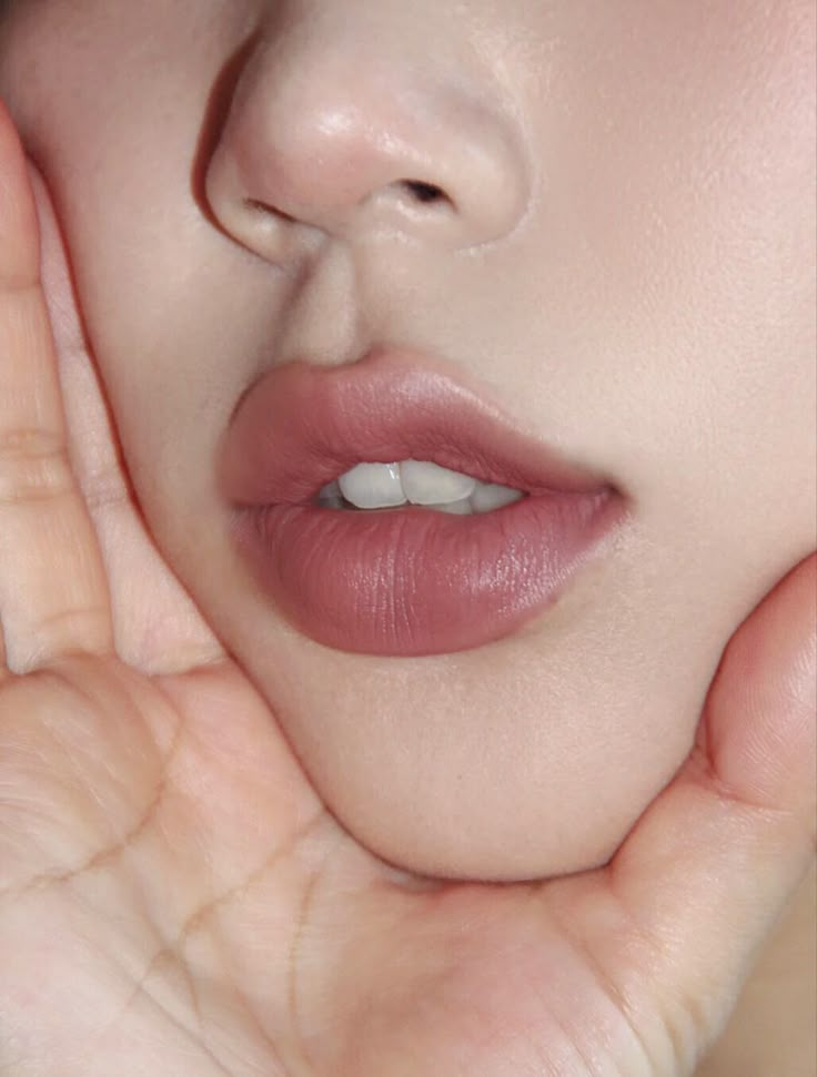 Lips Inspiration, Bentuk Alis, Lip Butter Balm, Brooke Monk, Beauty Goals, Perfect Lips, Lip Butter, Lip Fillers, Non Stick