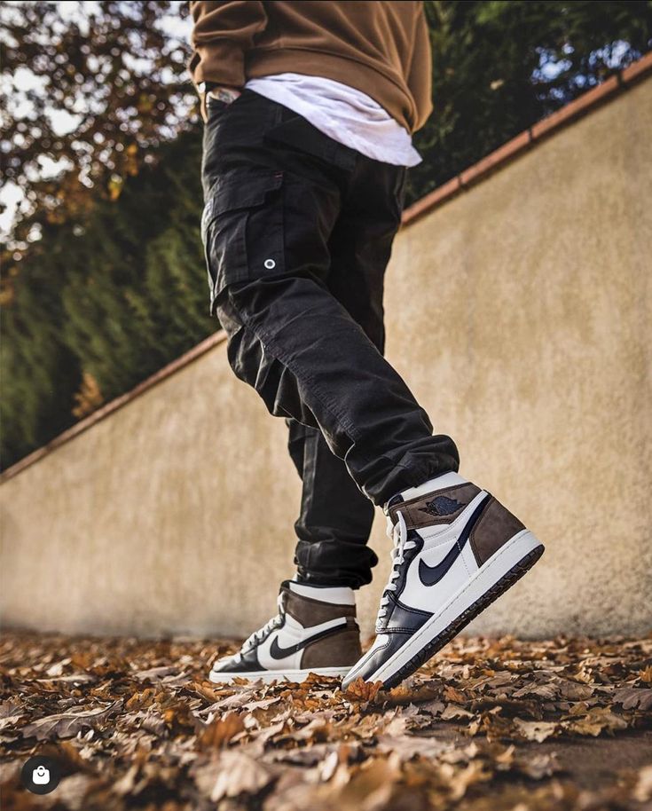 Men’s Fashion Jordans, Mens Outfits Jordans, Air Jordans Outfit Men, High Top Jordans Outfit Men, Mens Fashion Jordans Outfits, Air Jordans Mens Outfit, Style Jordan 1 Men, Nike Air Jordan Outfit Men, Air Jordan 1 Men Outfit