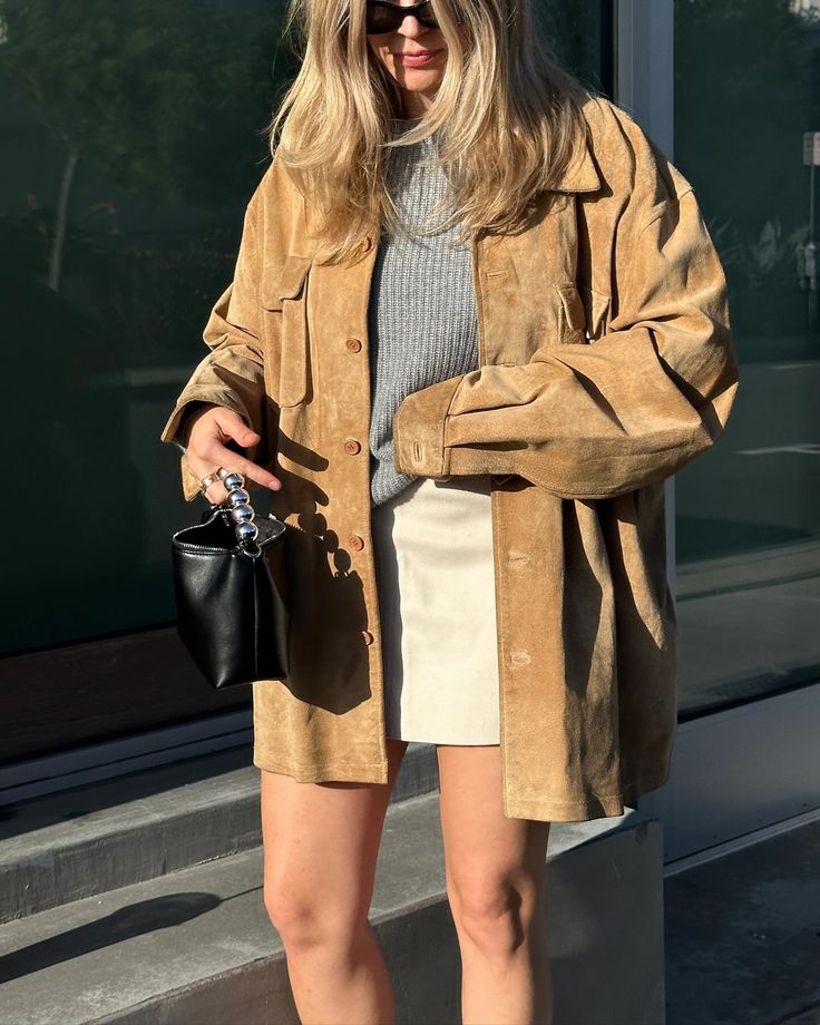 Nyc Outfits Fall, Aw 2024, Comfort Chic, Street Smarts, Nyc Outfits, Fall Mood, Womens Fashion Inspiration, Fall Fits, Fall Winter 2024