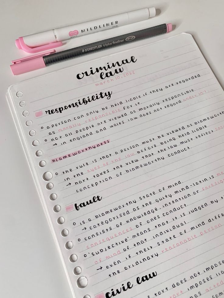 Pink study notes Note Inspiration School, Use Of Highlighter In Study, What To Highlight In Notes, Aesthetic Notes With Highlighters, Aesthetic Notes Highlighter, Titles Aesthetic Notes, Cute Aesthetic Notes Ideas, Question And Answer Aesthetic Notes, Preppy School Notes Ideas