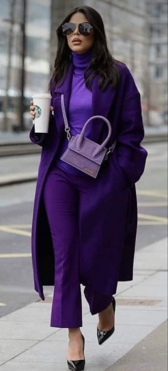 Proportions Outfit, Colour Blocking Outfit Ideas, Colour Blocking Outfit, Jewel Tones Fashion, Insane Person, Deep Winter Palette Outfits, Deep Winter Palette, Stylish Business Outfits, Outrageous Fashion