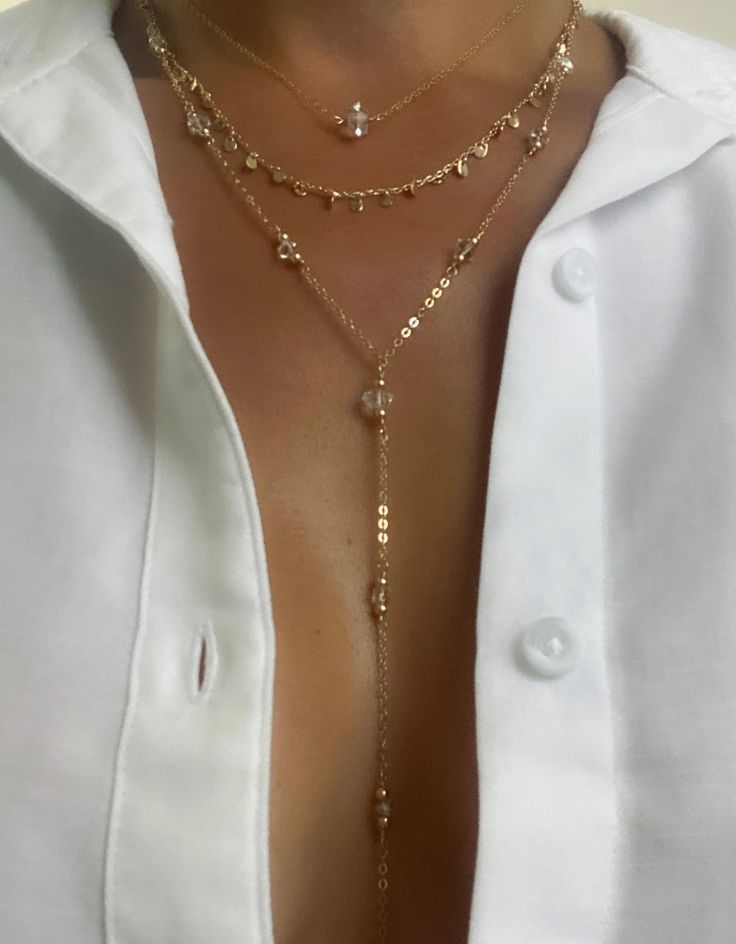 Mantra: “I align & vibrate with the purest light.” Symbolism: Dreams, visions, purifying energy, guidance, strength & protection. Manifest your dreams and ambitions with the transparent and brilliant sparkle of Herkimer Diamonds and adorn in our Pure Light Lariat Necklace. DETAILS Adjustable 16" to 18" or 18" to 20" chain with a 5" lariat drop. 5-6mm Herkimer diamonds handwoven with 3mm beads. Lobster clasp closure. Available in sterling silver or 14k gold filled. Manifest Your Dreams, Prom Jewelry, Dope Jewelry, Classy Jewelry, Stacked Jewelry, Jewelry Lookbook, Girly Jewelry, Dream Jewelry, Lariat Necklace