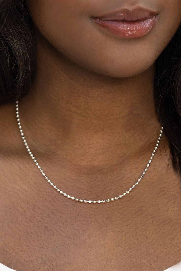 An MF favorite, the London is a 3mm diamond cut beaded chain that can be worn on it's own or to complete any look! Sterling silver 3mm beads Available in 2 lengths Virtual Fashion, Pendant Bracelet, The London, Chain Pendants, Diamond Cut, Beaded Chain, Ring Bracelet, Chain Bracelet, Silver Necklaces