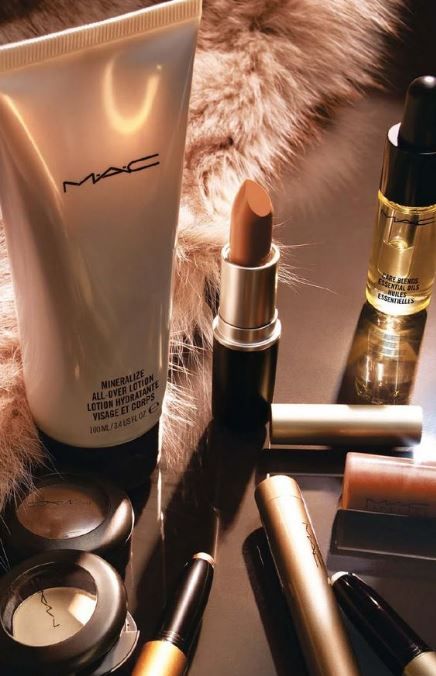 Where To Find Cheap MAC Makeup Online - Society19 Mac Makeup Looks, Mac Products, Cheap Makeup, Skincare Essentials, Mac Eyeshadow, Mac Makeup, Make Up For Ever, Professional Makeup Artist, Lipstick Shades