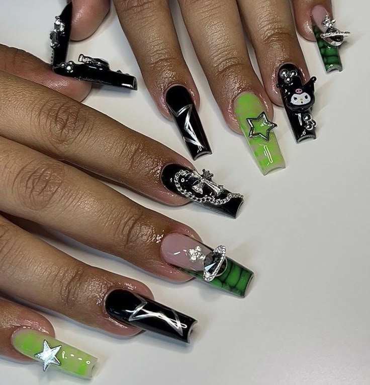 Aries Party, Dark Acrylic Nails, Nails With Charms, Bday Nails, Green Acrylic Nails, Chrome Nails Designs, Drip Nails, Ombre Acrylic Nails, Goth Nails