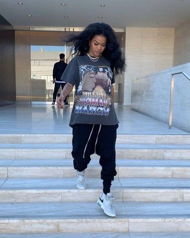 Teyana Taylor Streetwear, Teyana Taylor Outfits, Hypebeast Fashion, Accel World, Taylor Outfits, Nursing Fashion, Teyana Taylor, Baggy Clothes, Tomboy Outfits