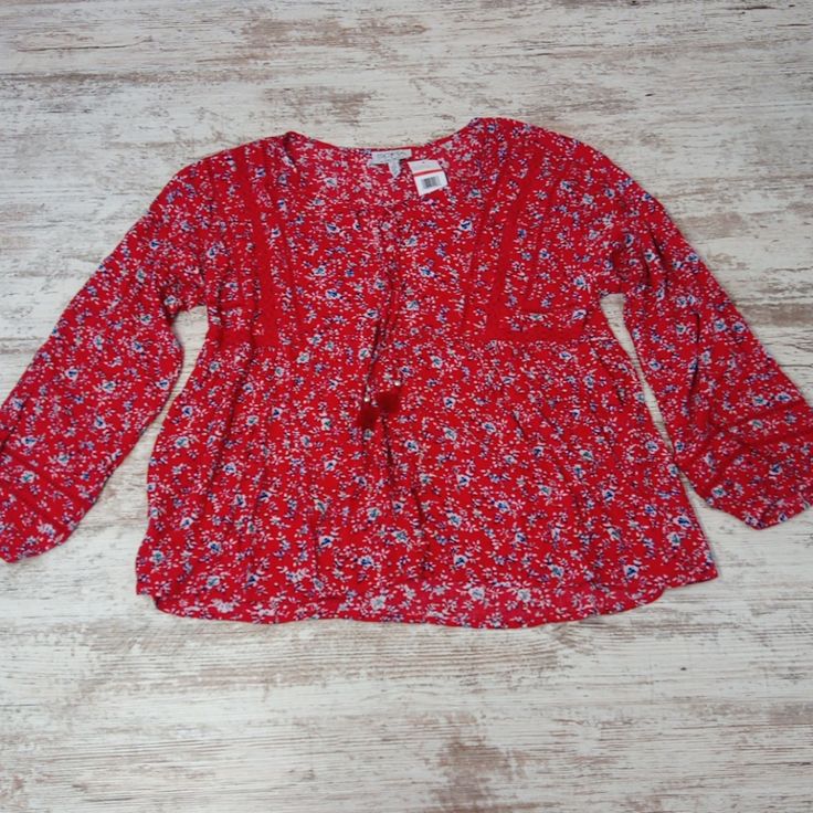 Very Pretty Nwt Floral Flowy Peasant Style Blouse Top With Cut Out Lacey Like Pattern Detail On Sleeves And Front With Keyhole Slot And Tie String Design! Excellent Condition! New And Never Worn! All Offers And Questions Are Welcome! B1 Cottagecore Lagenlook Hippie Gypsy Boho Printed Long Sleeve Peasant Blouse, Spring Peasant Top With Boho Print And Long Sleeves, Spring Long Sleeve Boho Peasant Top, Peasant Style Long Sleeve Blouse With Boho Print, Peasant Blouse With Long Sleeves And Boho Print, Peasant Floral Print Beach Tops, Red Long Sleeve Peasant Top With Floral Print, Spring Peasant Blouse With Boho Print, Long Sleeve Red Peasant Top With Floral Print