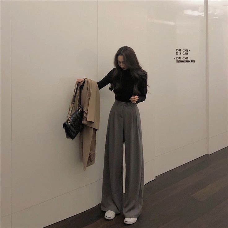 Mode Kimono, Korean Outfit Street Styles, Chique Outfits, Hijab Styles, Wide Leg Dress Pants, Korean Girl Fashion, Baggy Pants, Mode Inspo, Inspired Outfits