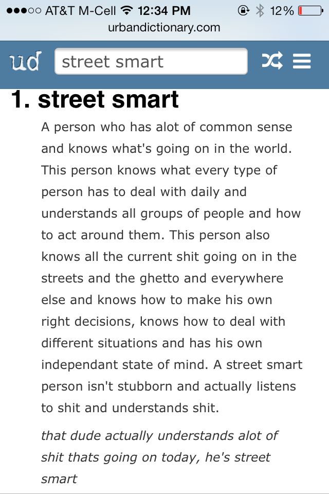 an iphone screen with the text'i street smart'in english and spanish on it