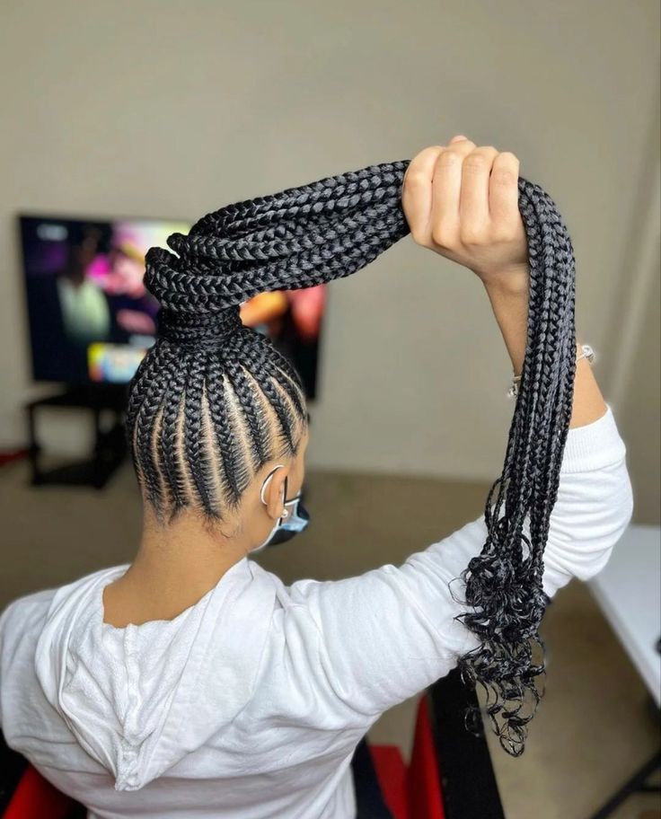 Braiding Hairstyles For Black Women, Goddess Cornrows, Summer Hair Colour, Hairstyles For Black Women Natural, Hair Colour Trends, Cornrows With Box Braids, Braiding Hairstyles, Cornrow Ponytail, Feed In Braids Hairstyles