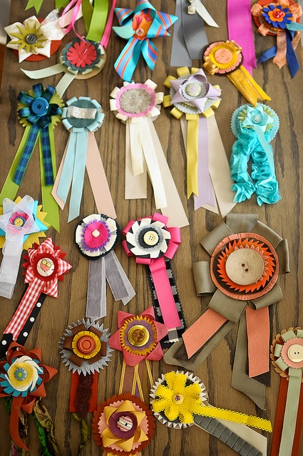 many ribbons are laid out on a table