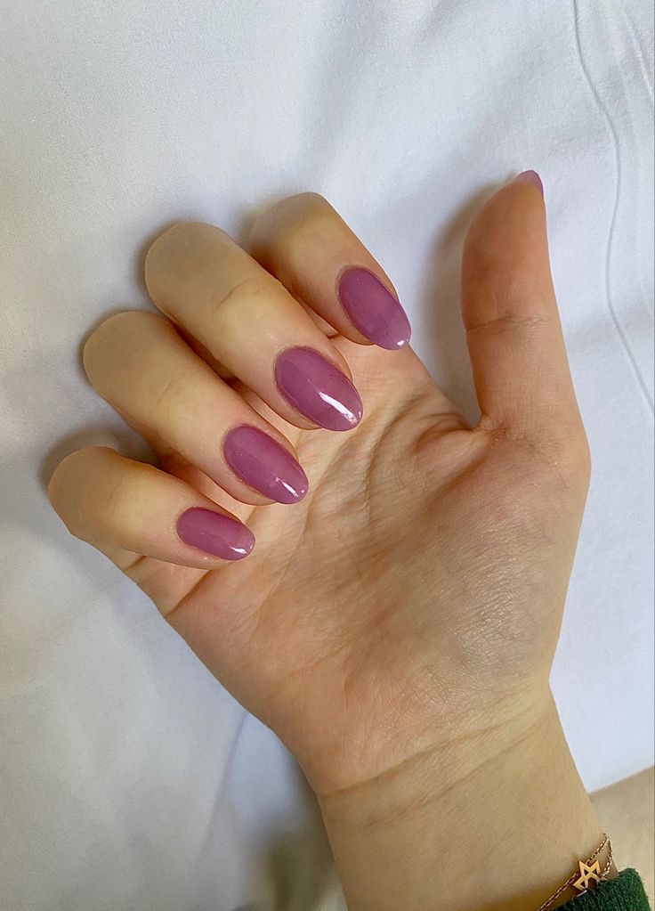 Dark Pink And Purple Nails, Mauve Tip Nails, Plum Pink Nails, Dark Pink Purple Nails, Jelly Short Nails, Jelly Mauve Nails, Mauve Jelly Nails, Opaque Purple Nails, Light Plum Nails