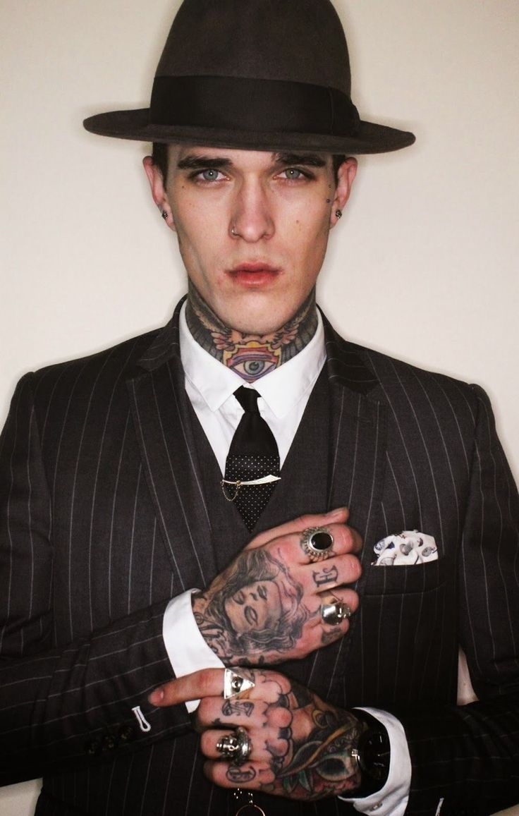 Suits And Tattoos, Jimmy Q, Rockabilly Men, White Guy, Estilo Hipster, With Tattoo, Face Tattoos, White Tattoo, Tattoo Sleeve