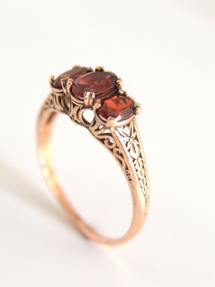 "14k Gold Antique Victorian ring with a Real Garnet stones Hand made by myself Weight : about 1.9 gram Central stone : garnet 4/6 m\"m" Antique Rings Victorian, Antique Style Rings, Victorian Engagement Rings, Victorian Ring, Cute Engagement Rings, Old Rings, Carved Ring, Victorian Rings, 14k Rose Gold Ring